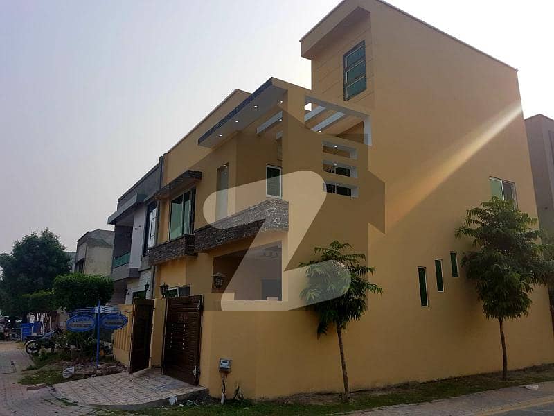 6 Marla Corner Home Available For Sale In Dream Gardens Lahore