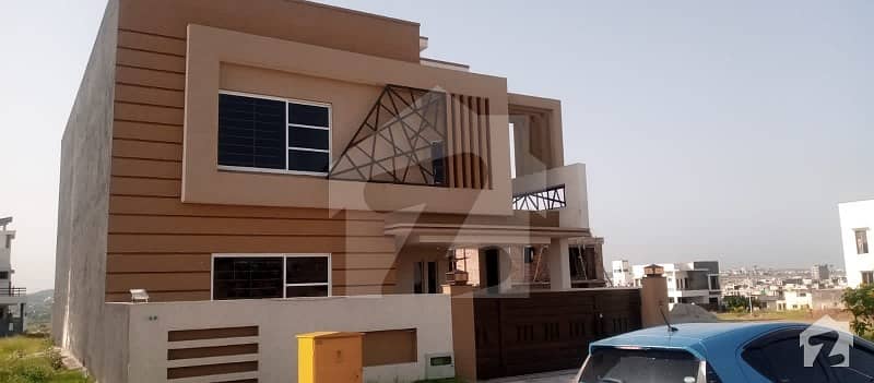 2250 Square Feet Upper Portion Is Available In Bahria Town Phase 7