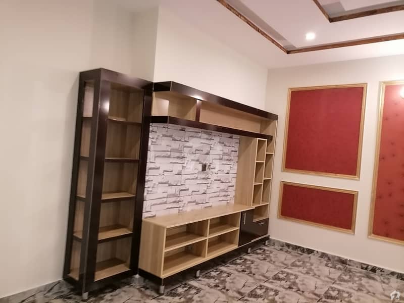 Highly-coveted 1 Kanal House Is Available In Nasheman-e-Iqbal For Sale
