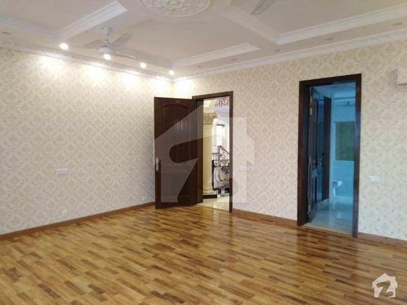 1 Kanal Spacious Lower Portion Is Available In EME Society For Rent