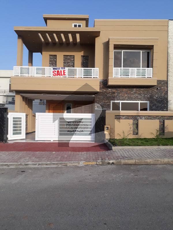 Bahria Town Phase 8, Sector F1, 10 Marla House For Sale