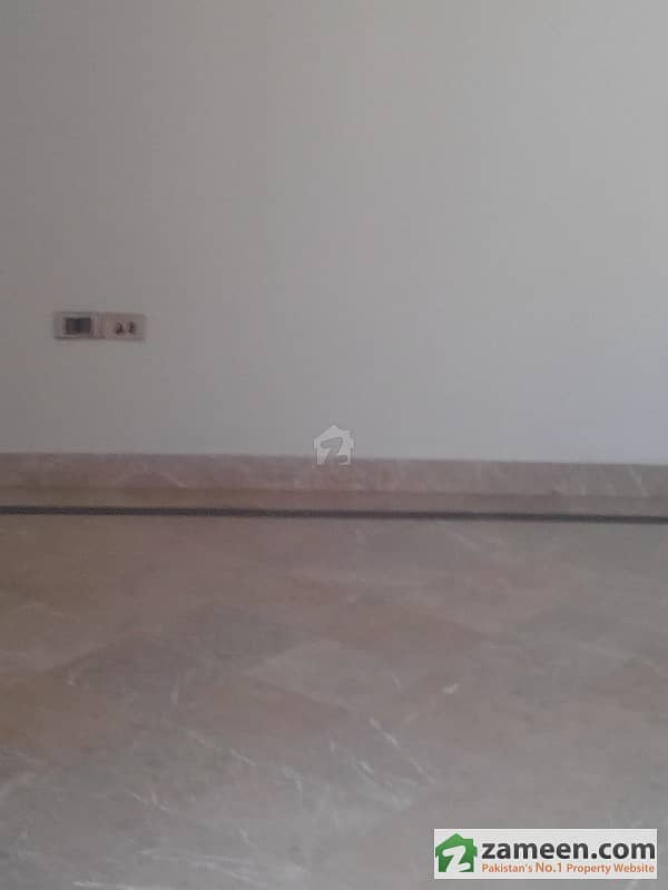 Kanal Upper Portion for rent with Separate Gate in Phase 3