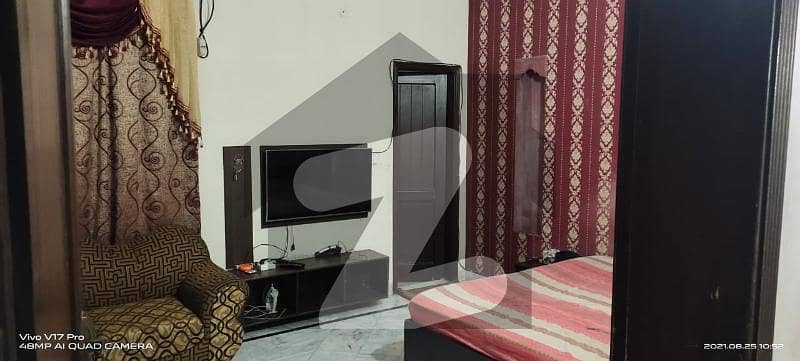 جوہر ٹاؤن فیز 2 - بلاک آر1 جوہر ٹاؤن فیز 2 جوہر ٹاؤن لاہور میں 5 کمروں کا 5 مرلہ مکان 1.55 کروڑ میں برائے فروخت۔