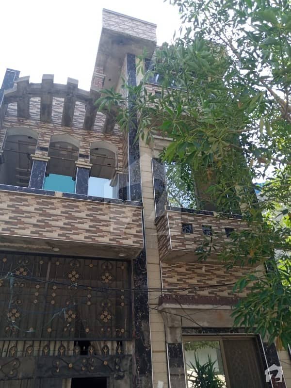 الکریم گارڈن جی ٹی روڈ لاہور میں 4 کمروں کا 4 مرلہ مکان 30 ہزار میں کرایہ پر دستیاب ہے۔