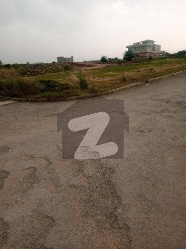 A Block 1 Kanal Plot For Sale In Islamabad