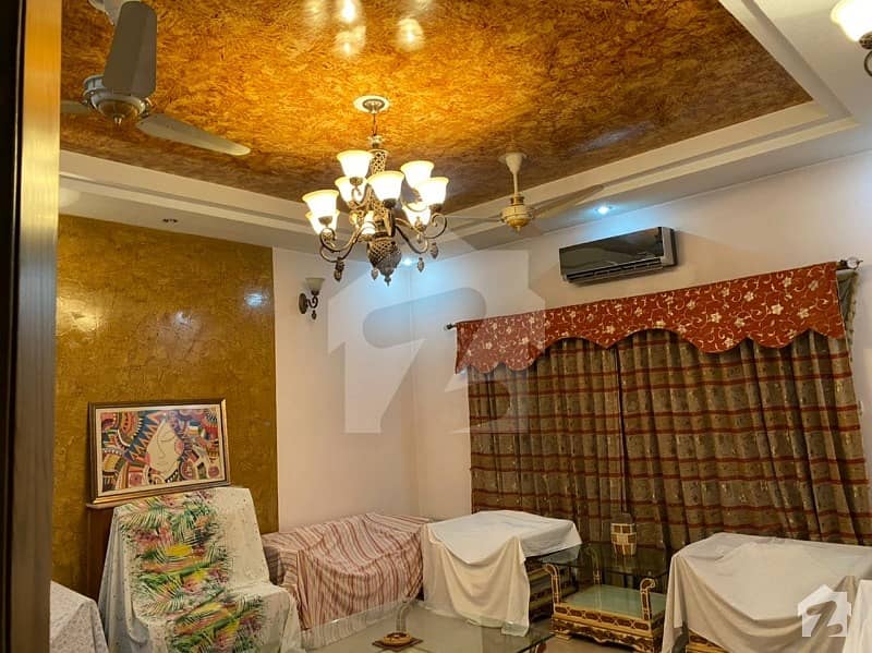 جوہر ٹاؤن فیز 2 جوہر ٹاؤن لاہور میں 4 کمروں کا 8 مرلہ مکان 90 ہزار میں کرایہ پر دستیاب ہے۔