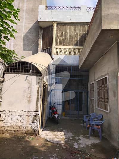گڑھی شاہو لاہور میں 6 کمروں کا 11 مرلہ مکان 2.25 کروڑ میں برائے فروخت۔