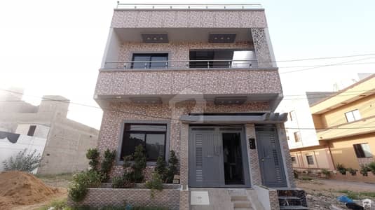 المنظر ٹاؤن کراچی میں 6 کمروں کا 5 مرلہ مکان 1.6 کروڑ میں برائے فروخت۔