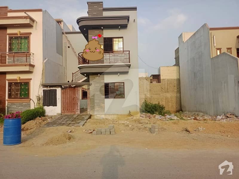 صائمہ عریبین ولاز گداپ ٹاؤن کراچی میں 4 کمروں کا 5 مرلہ مکان 1.65 کروڑ میں برائے فروخت۔