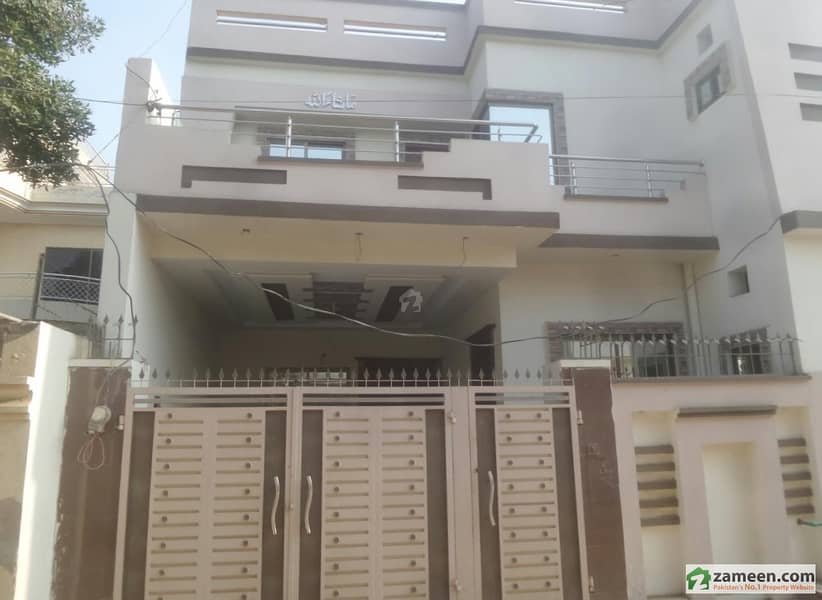 4 Bedrooms 6 Marla House For Sale