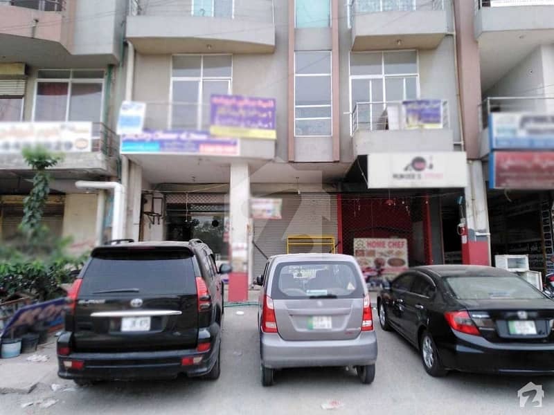 This 411 Square Feet Flat In Johar Town Phase 2 Could Be What You Are Looking For!
