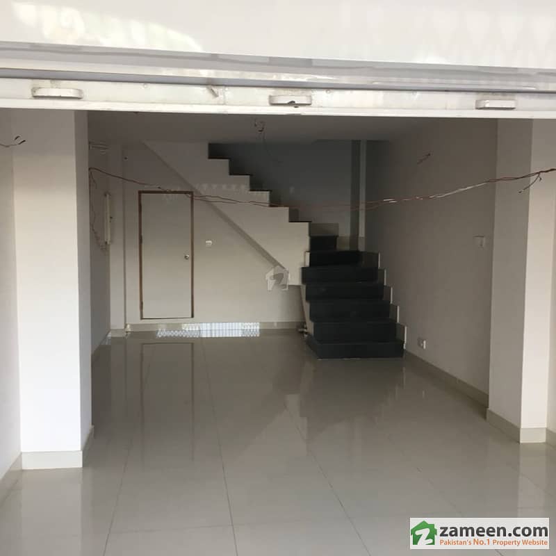 Shop For Sale 400sqyd Double Height Near Schon Circle
