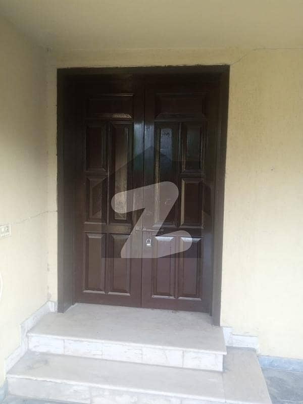 10 Marla Use House For Sale In Phase 8 Dha Lahore