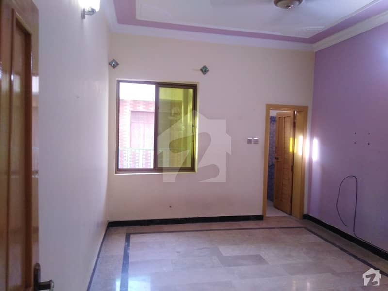 حیات آباد پشاور میں 5 کمروں کا 5 مرلہ مکان 2.21 کروڑ میں برائے فروخت۔