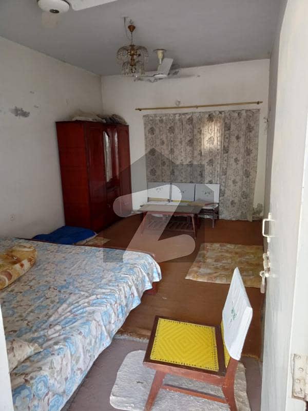 معصوم شاہ روڈ ملتان میں 4 کمروں کا 7 مرلہ مکان 1.8 کروڑ میں برائے فروخت۔