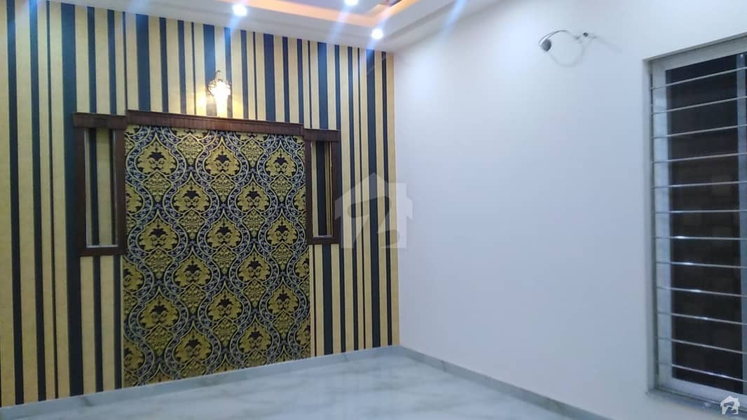 7 Marla House Available In Eden Gardens For Sale