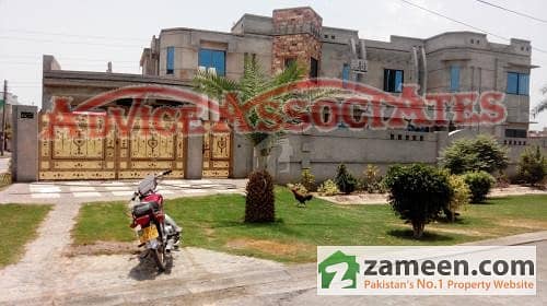 24 Marla Corner House For Sale In Tech Town - Satiana Road Faisalabad