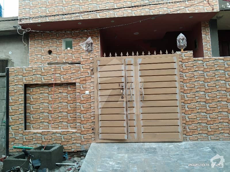 بسم اللہ ہاؤسنگ سکیم لاہور میں 2 کمروں کا 3 مرلہ مکان 18 ہزار میں کرایہ پر دستیاب ہے۔
