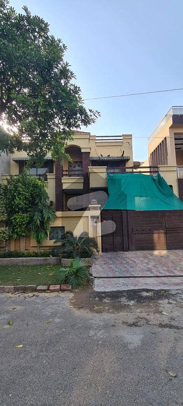 Superb Location 10 Marla House Is Available For Sale In Park View City - Topaz Block Multan Road