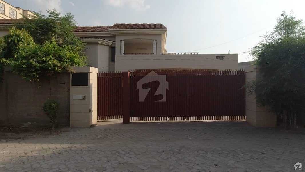 2.5 Kanal Bungalow For Sale In Doctors Housing Society Lahore