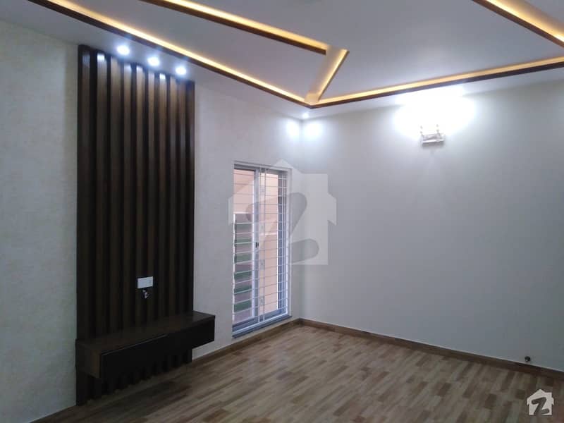 House For Sale In PCSIR Housing Scheme