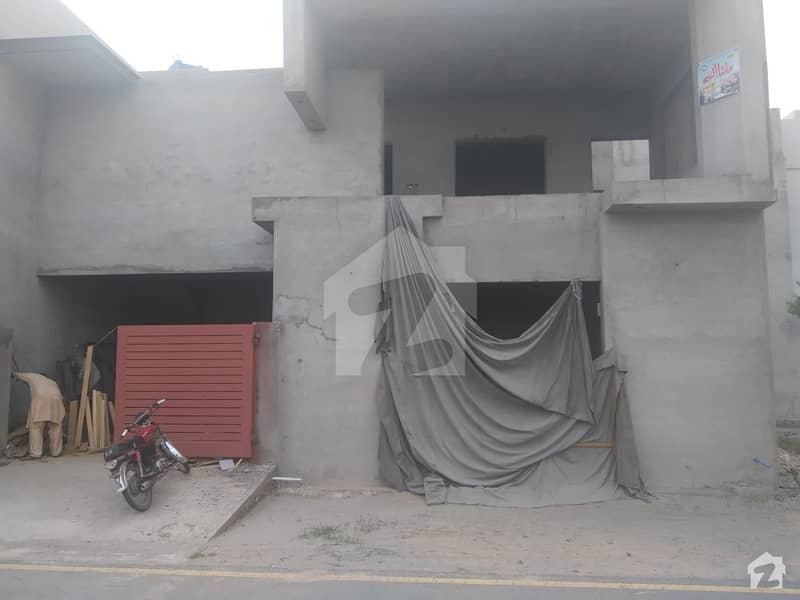 ایڈن آرچرڈ بلاک ایکس ایڈن آچرڈ فیصل آباد میں 4 کمروں کا 7 مرلہ مکان 2.1 کروڑ میں برائے فروخت۔