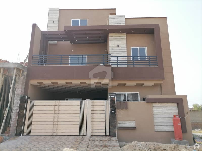 ایڈن آچرڈ فیصل آباد میں 3 کمروں کا 5 مرلہ مکان 1.35 کروڑ میں برائے فروخت۔