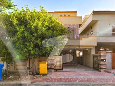 بحریہ ٹاؤن فیز 5 بحریہ ٹاؤن راولپنڈی راولپنڈی میں 5 کمروں کا 10 مرلہ مکان 3 کروڑ میں برائے فروخت۔ بحریہ ٹاؤن فیز 5 بحریہ ٹاؤن راولپنڈی راولپنڈی میں 5 کمروں کا 10 مرلہ مکان 3 کروڑ میں برائے فروخت۔