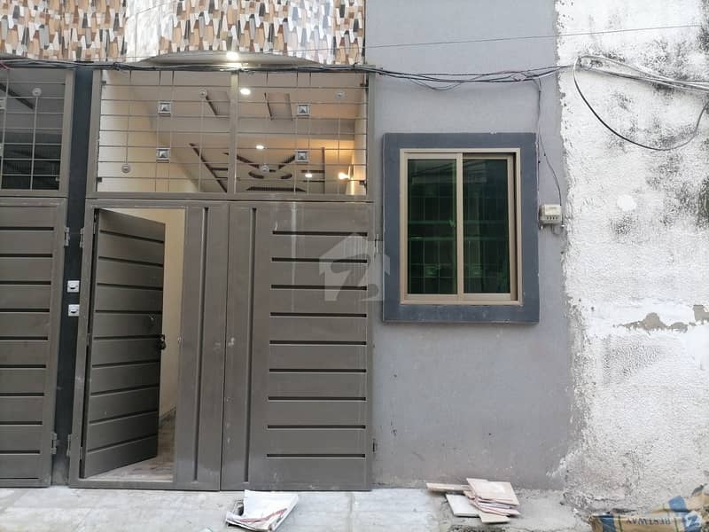 ندیم شہید روڈ لاہور میں 3 کمروں کا 3 مرلہ مکان 80 لاکھ میں برائے فروخت۔