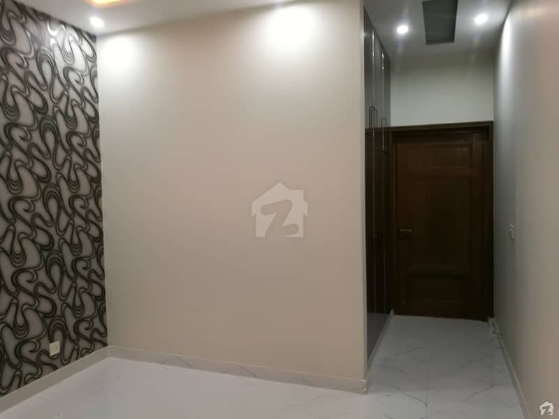 ملٹری اکاؤنٹس ہاؤسنگ سوسائٹی لاہور میں 6 کمروں کا 9 مرلہ مکان 2 کروڑ میں برائے فروخت۔