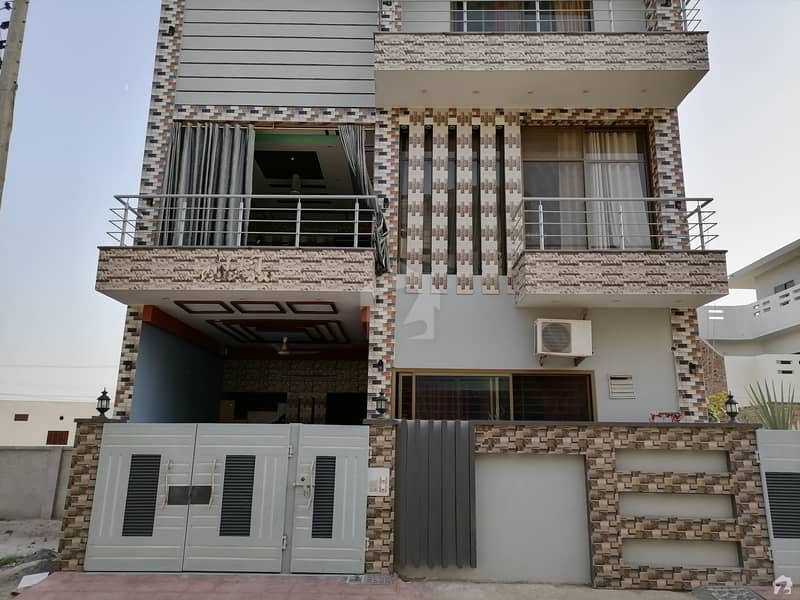 Buy A Centrally Located 10.5 Marla House In Khanpur Road