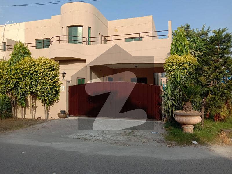 10 Marla 5 Bed Room Available For Sale In Askari 10, Lahore Cantt