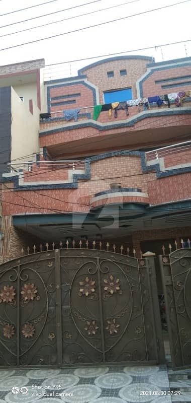 سبزہ زار سکیم ۔ بلاک کے سبزہ زار سکیم لاہور میں 5 کمروں کا 10 مرلہ مکان 60 ہزار میں کرایہ پر دستیاب ہے۔