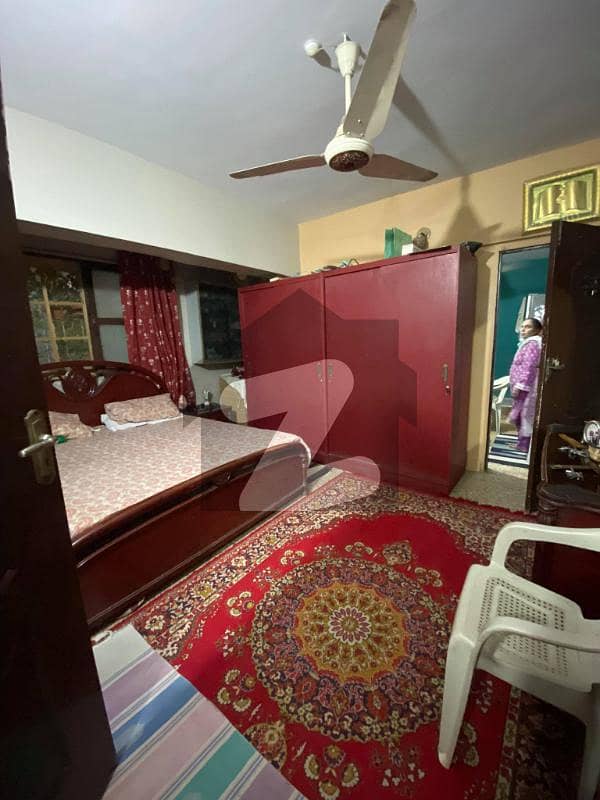 گلشنِ اقبال ٹاؤن کراچی میں 2 کمروں کا 3 مرلہ فلیٹ 55 لاکھ میں برائے فروخت۔