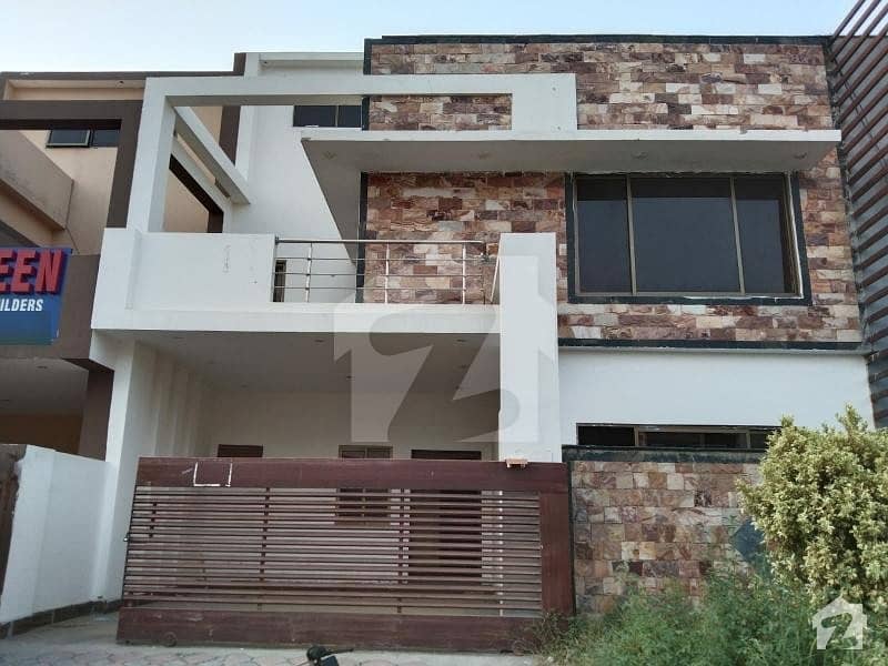 Block C1 Main Double Road 8 Marla House For Sale