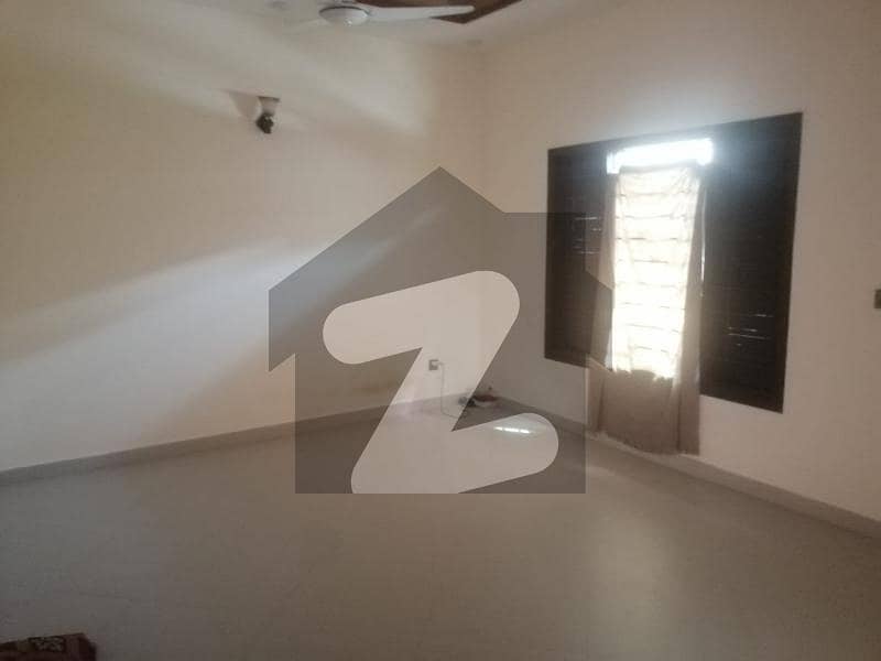 ڈی ایچ اے فیز 7 ایکسٹینشن ڈی ایچ اے ڈیفینس کراچی میں 4 کمروں کا 4 مرلہ مکان 3.95 کروڑ میں برائے فروخت۔