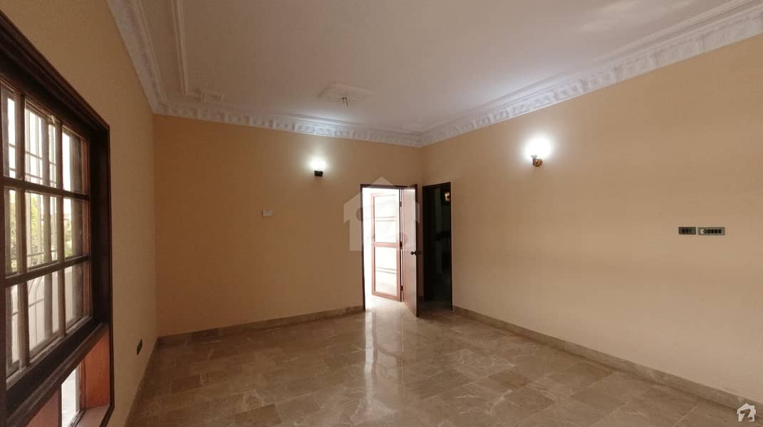 3600 Square Feet House In Gulistan-E-Jauhar - Block 15 Is Available