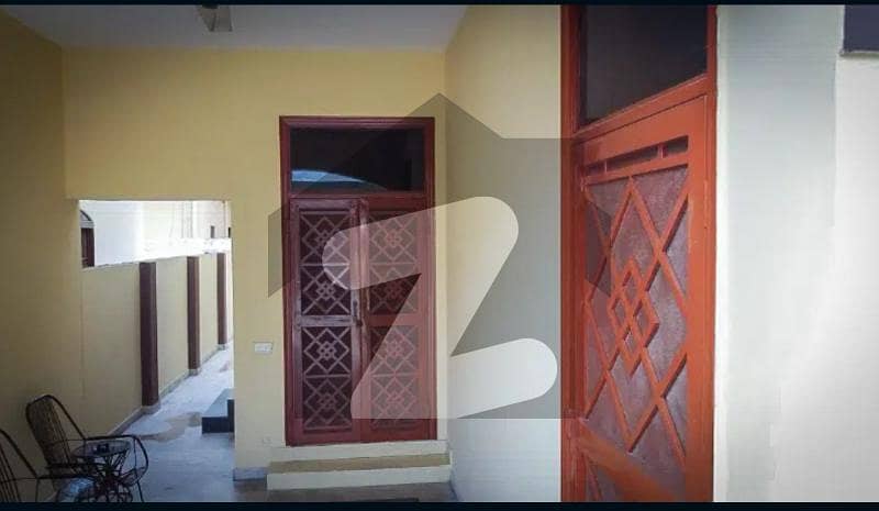 واپڈا ٹاؤن فیز 1 واپڈا ٹاؤن لاہور میں 4 کمروں کا 10 مرلہ مکان 2.25 کروڑ میں برائے فروخت۔