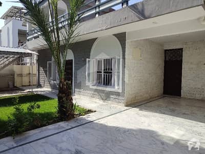 Corner House On Extremely Prime Location Available For Sale In Islamabad