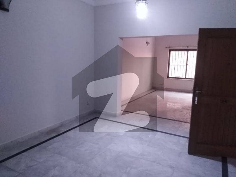 Renovated 6 Bedroom House For Rent Available For Rent