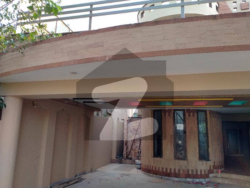 1 Kenal Full House New Renovation For Rent Available In Valnacia Rown Lahore