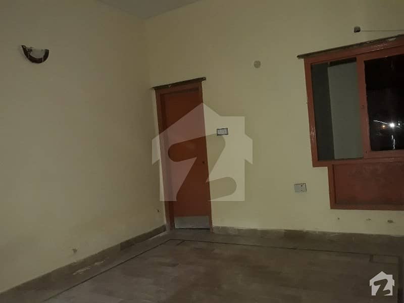 Portion With 2 Bed DD Near 7C Bus Stop For Rent Portion With 2 Bed DD Near 7C Bus Stop For Rent