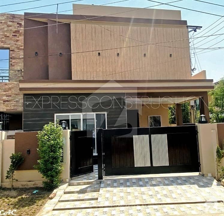 House In Prime Location For Sale In Sahiwal