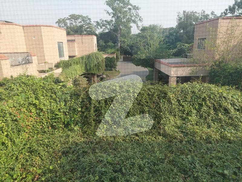 پی سی ایس آئی آر ہاؤسنگ سکیم لاہور میں 4 کمروں کا 1.5 کنال مکان 1.7 لاکھ میں کرایہ پر دستیاب ہے۔