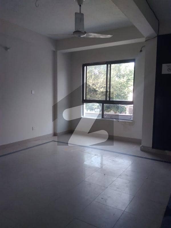 3 Bed Flat For Rent In I-8/1	Islamabad