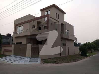 نیسپاک ہاؤسنگ سوسائٹی فیز 3 - بلاک بی نیسپاک سکیم فیز 3 ڈیفینس روڈ لاہور میں 5 کمروں کا 10 مرلہ مکان 2.28 کروڑ میں برائے فروخت۔ نیسپاک ہاؤسنگ سوسائٹی فیز 3 - بلاک بی نیسپاک سکیم فیز 3 ڈیفینس روڈ لاہور میں 5 کمروں کا 10 مرلہ مکان 2.28 کروڑ میں برائے فروخت۔