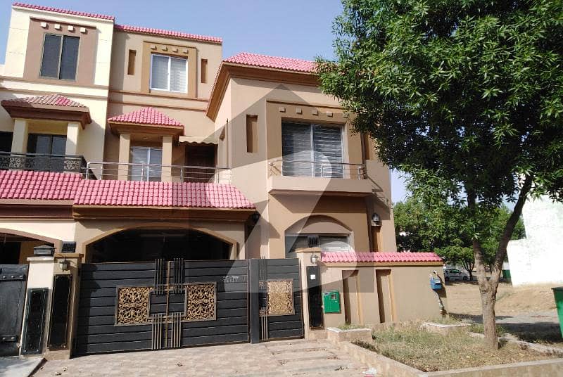 5 Marla Double Unit Like New House BB Block Bahria Town Lahore