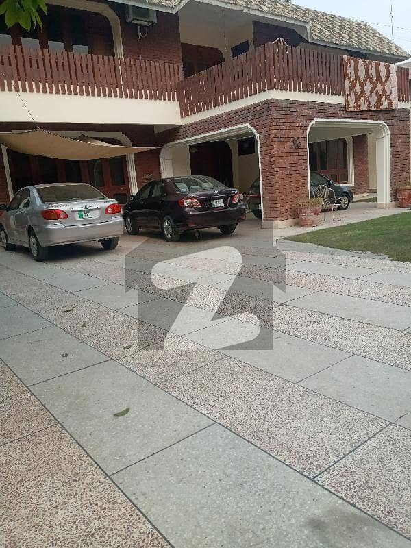 Model Town Extension 2 Kanal Facing Park For Sale Good Location