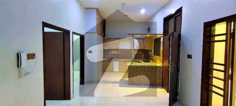 مصطفٰی آباد شاہ فیصل ٹاؤن کراچی میں 3 کمروں کا 5 مرلہ بالائی پورشن 58 لاکھ میں برائے فروخت۔