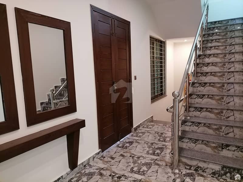 نشیمنِ اقبال فیز 2 نشیمنِ اقبال لاہور میں 6 کمروں کا 1 کنال مکان 3.64 کروڑ میں برائے فروخت۔ نشیمنِ اقبال فیز 2 نشیمنِ اقبال لاہور میں 6 کمروں کا 1 کنال مکان 3.64 کروڑ میں برائے فروخت۔